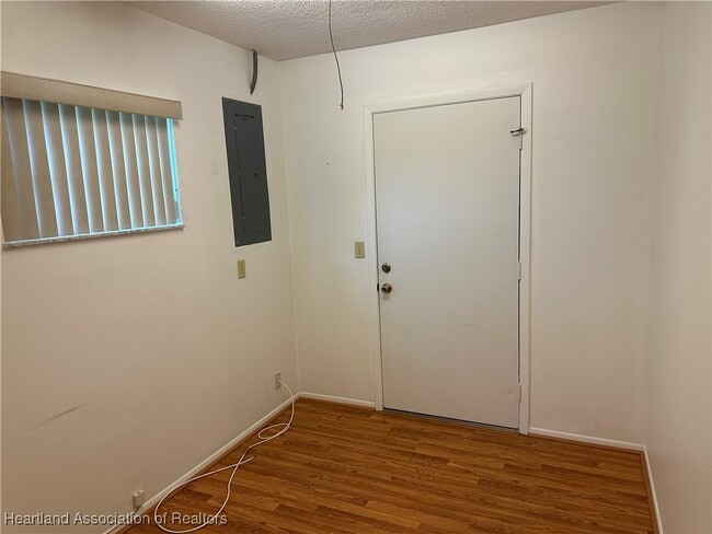 Building Photo - 4433 Sebring Ave