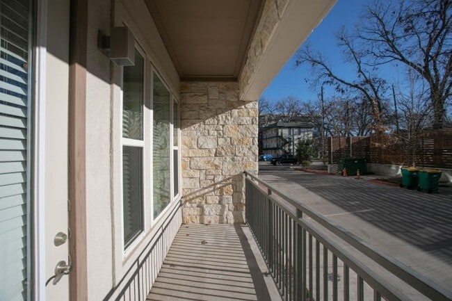 Building Photo - 1900 Barton Springs Rd