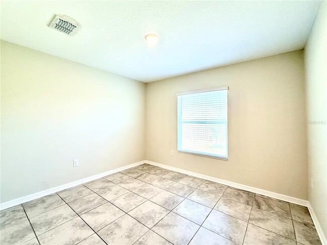 Building Photo - 1844 Ancestry Trl