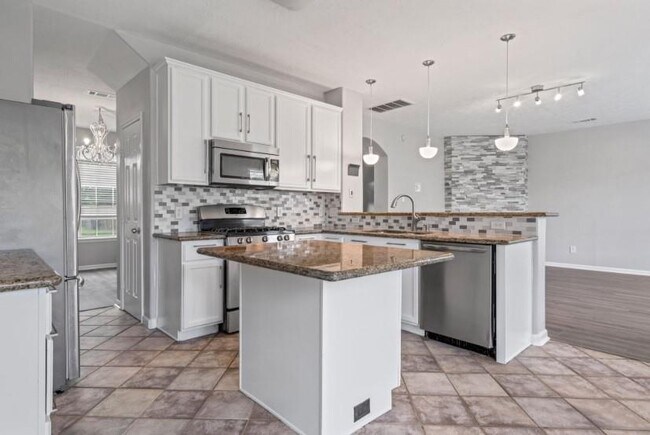 Building Photo - 6514 Sterling Canyon Dr