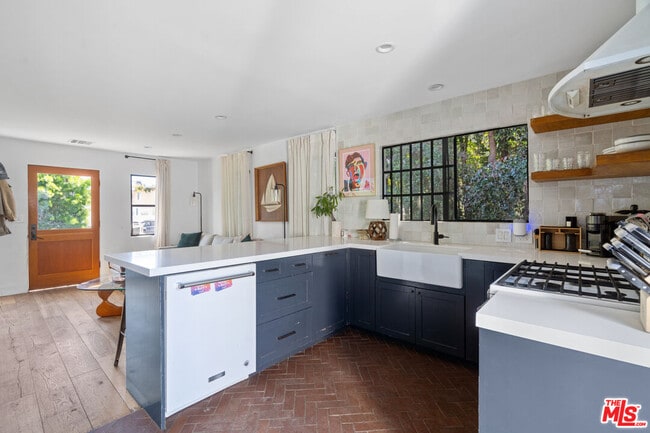 Building Photo - 11809 Marshall St