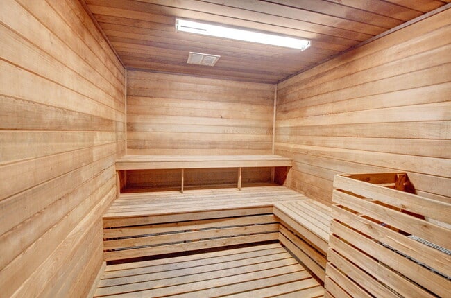 Building Photo - 8099 Severn Dr