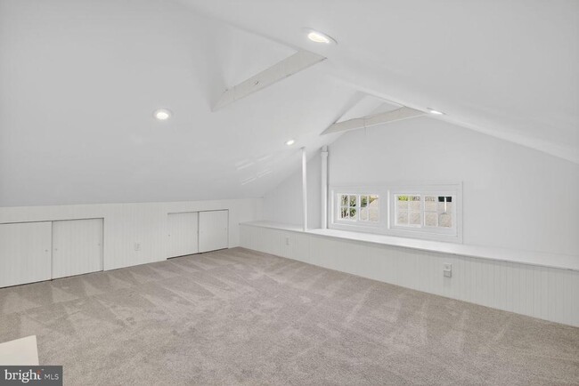 Building Photo - 3365 Runnymede Pl NW