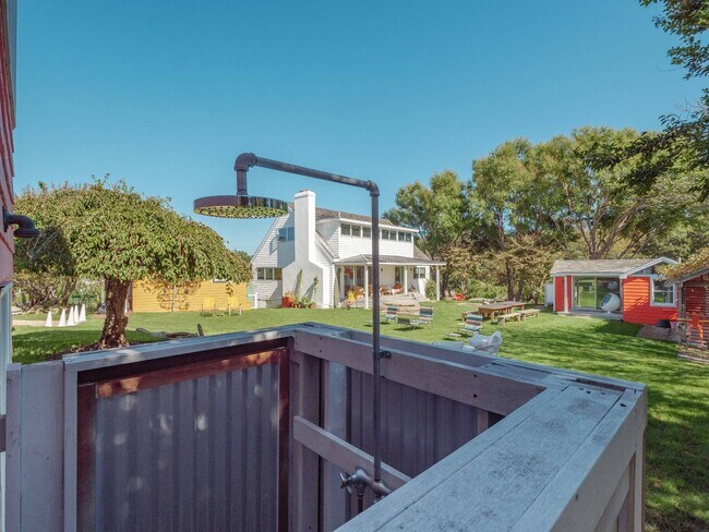 Building Photo - 88 Tuthill Rd