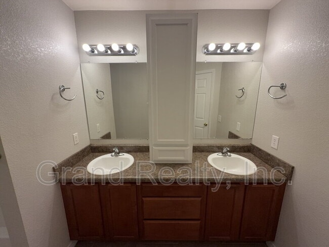 Building Photo - 4221 Jernigan Rd