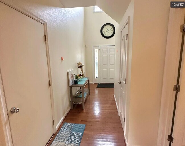 Building Photo - 5346 Meadoway Rd