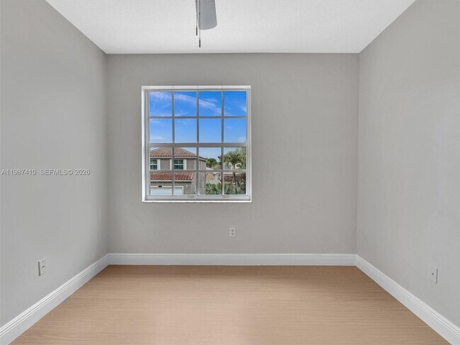 Building Photo - 1498 SW 106th Ave