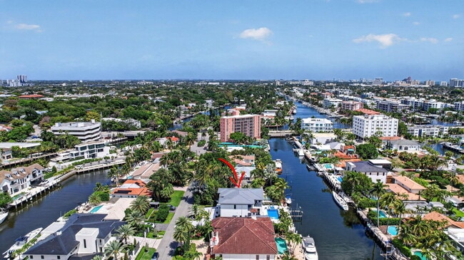 Building Photo - 334 Isle of Capri Dr