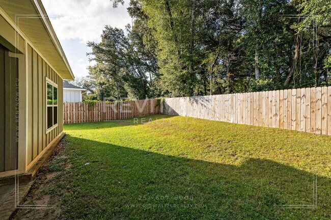 Building Photo - Charming Gold Fortified Home in Live Oak Estates – Near Downtown Fairhope!