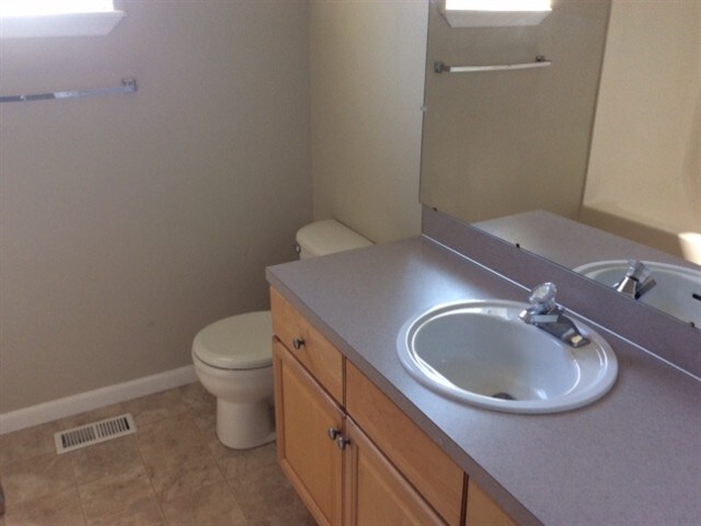 Building Photo - 979 Burley Hill Dr NW