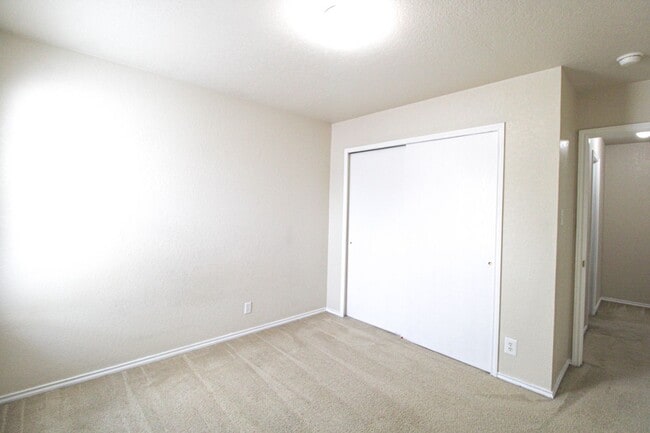 Building Photo - 16130 Branching Oaks