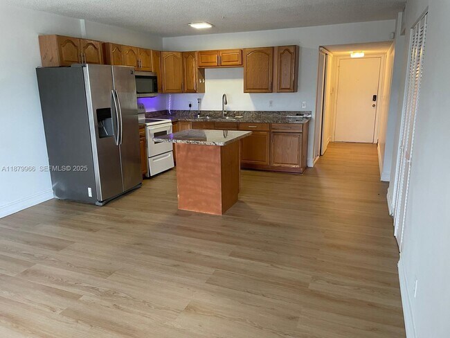 Building Photo - 406 NW 68th Ave