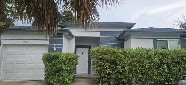 Building Photo - 108 NW 31st Ave