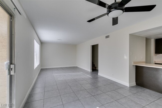 Building Photo - 764 Lawrence Dr