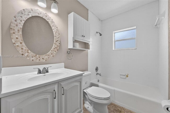 Building Photo - 6848 NW 27th Way