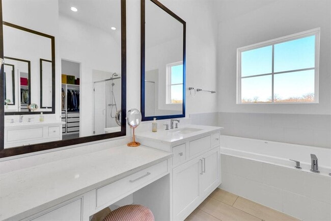 Building Photo - 4806 Olive Sparrow Dr