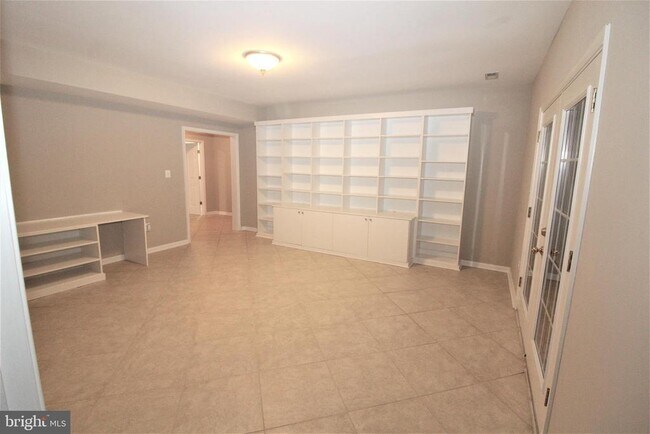 Building Photo - 12990 Pintail Rd