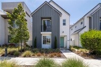 Building Photo - 136 Modjeska
