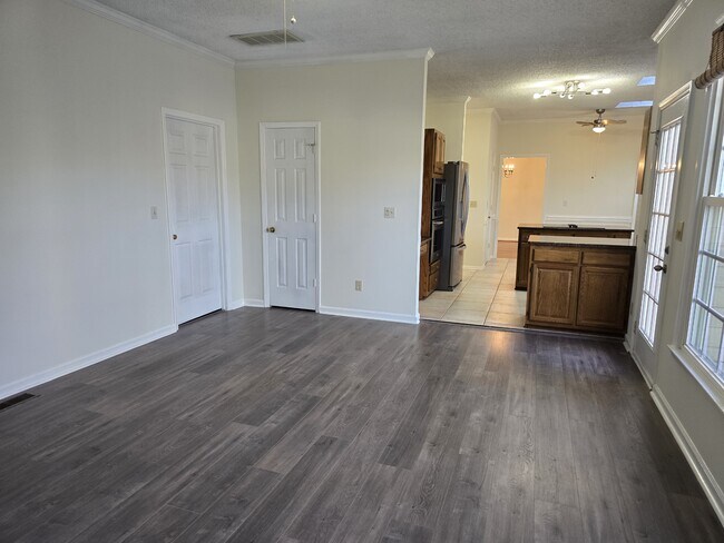 Building Photo - 5104 Grist Mill Ct