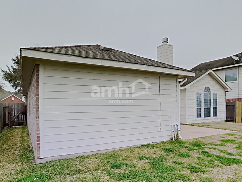 Building Photo - 22111 Cassini Ct