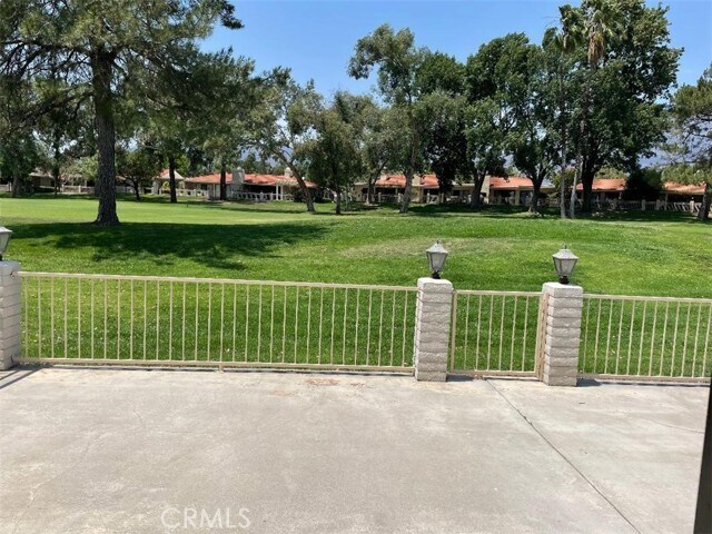 Building Photo - 1079 St Andrews Dr