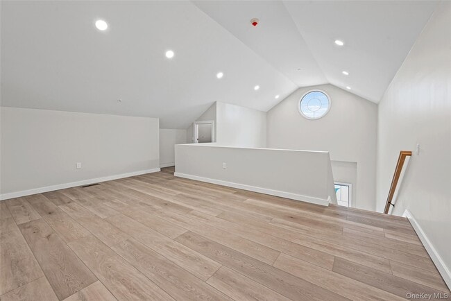 Building Photo - 80 Division St