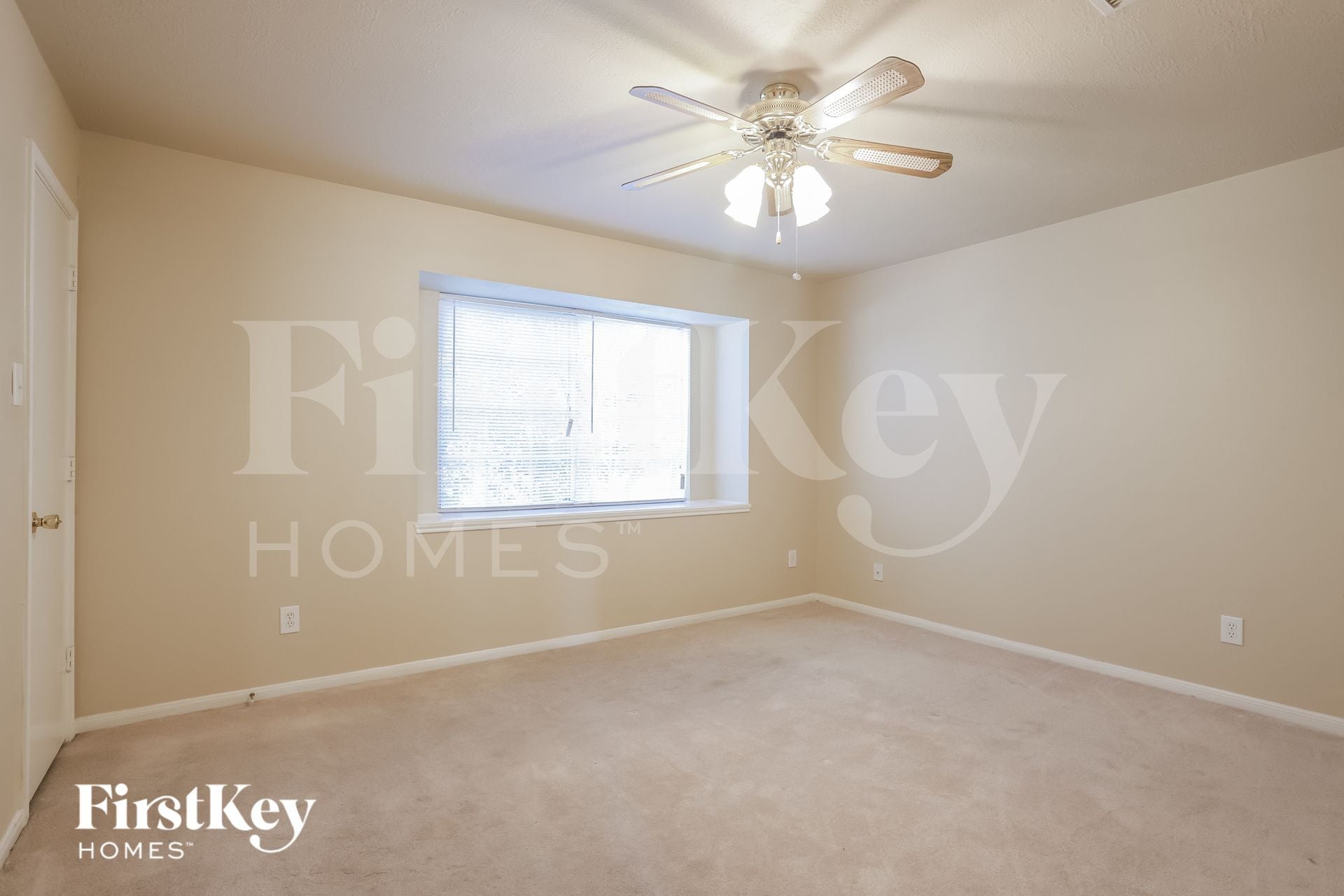 Building Photo - 19931 Arrowsmith Dr