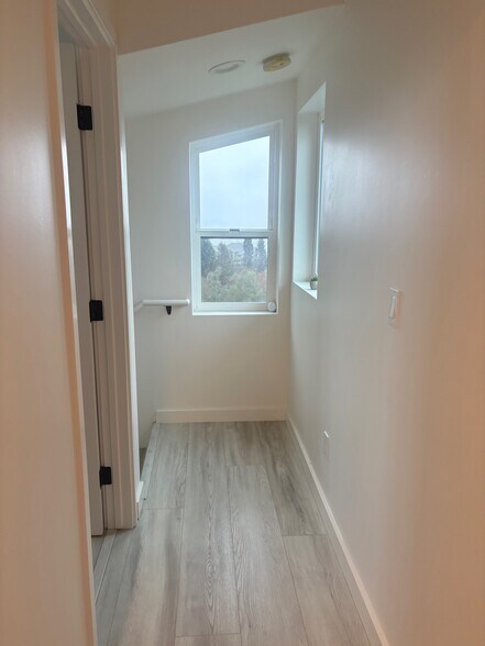 Building Photo - 1195 Wikiup Dr