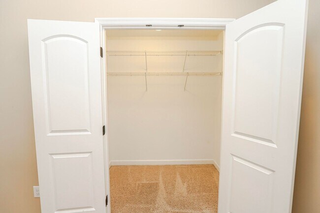 Building Photo - 4 Bedroom 2.5 Bath in Grovetown!