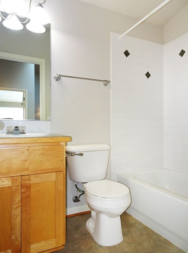 Building Photo - 3Bd/3.5Ba Seattle Townhome