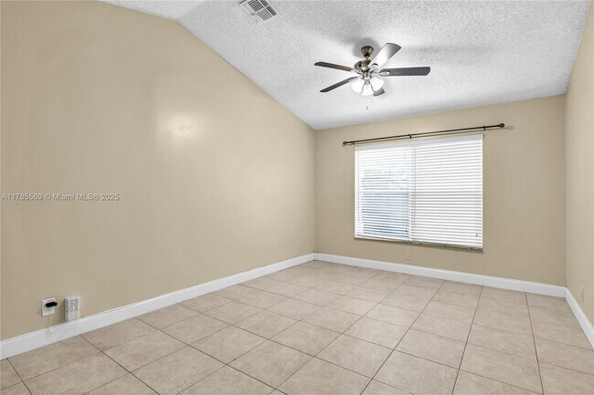 Building Photo - 3562 Southern Orchard Rd W