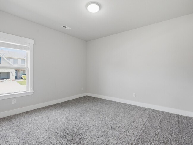 Building Photo - 112 Missouri Dr