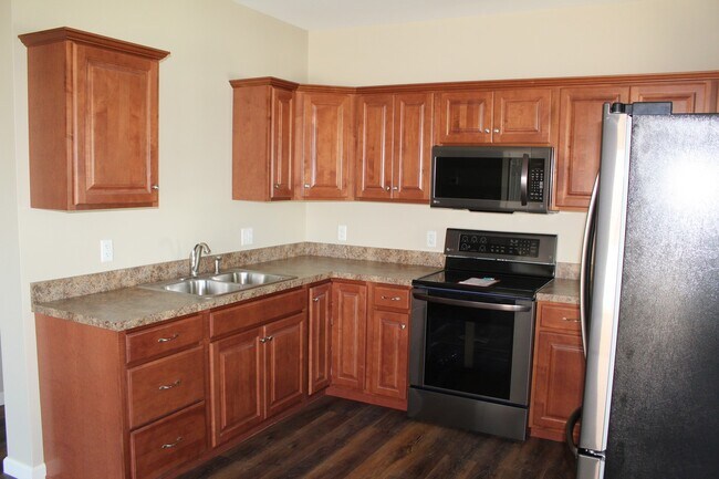 Building Photo - Semi Detached