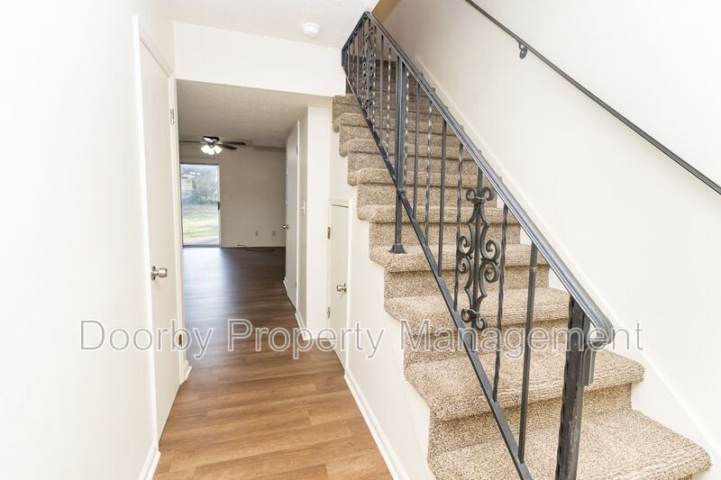 Building Photo - 5206 Sunbeam Ave