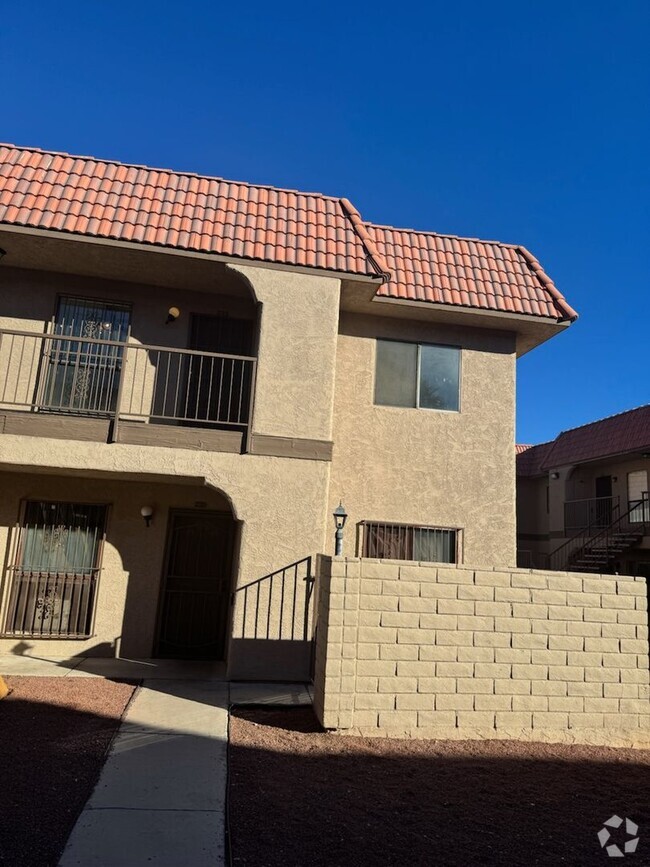 Building Photo - Near Nellis AFB