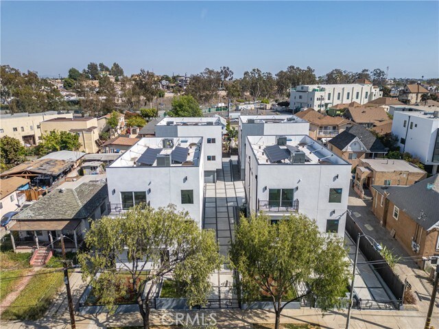 Building Photo - 642 N Boyle Ave