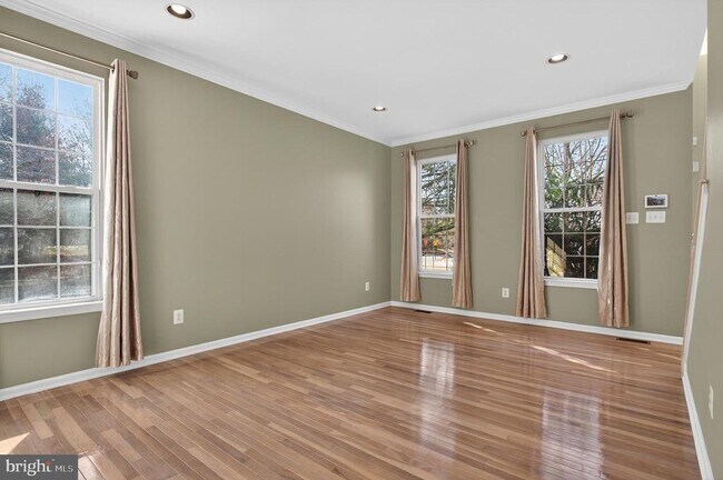 Building Photo - 2 Berwick Cir