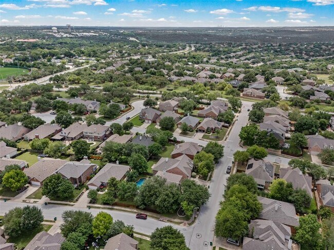 Building Photo - 2414 Powderham Ln