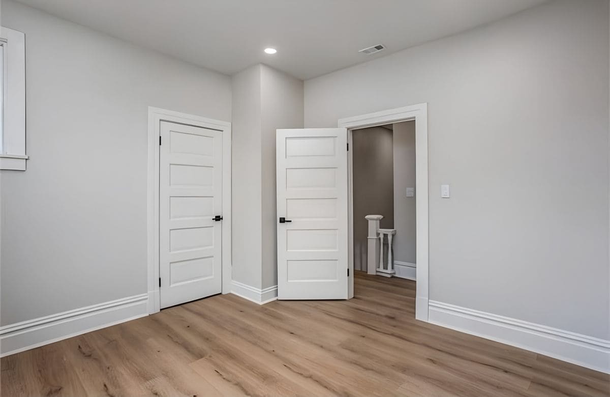 Building Photo - 4224 Brockton Ave