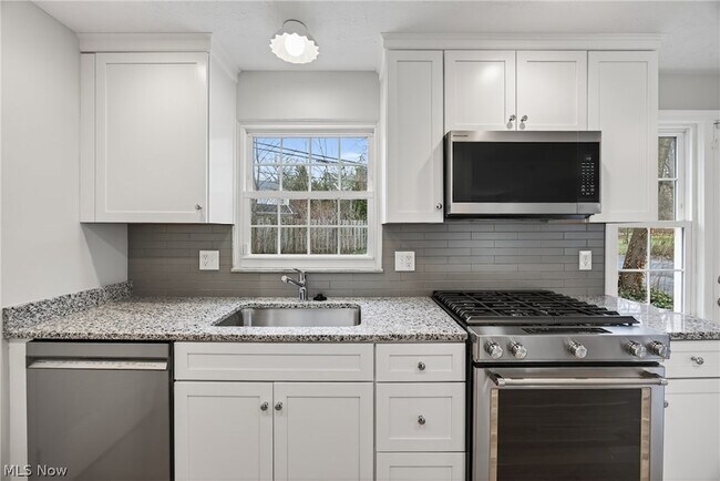 Building Photo - 20945 Halworth Rd