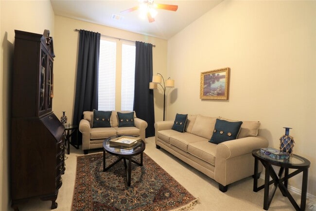 Building Photo - 10810 Kennowy Ct