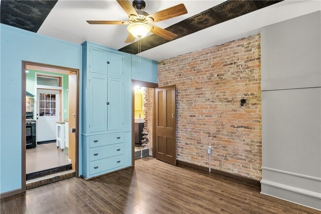 Building Photo - 297 42nd St