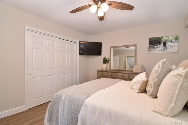 Building Photo - 140 N Broadway