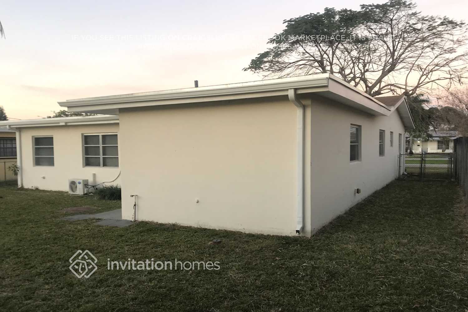 Building Photo - 700 S Rainbow Dr