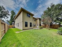 Building Photo - 8617 Discus Dr