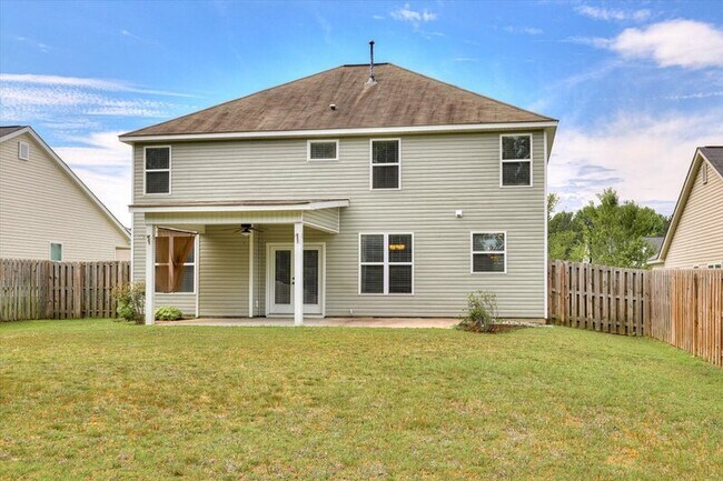 Building Photo - 127 Radcliff Dr