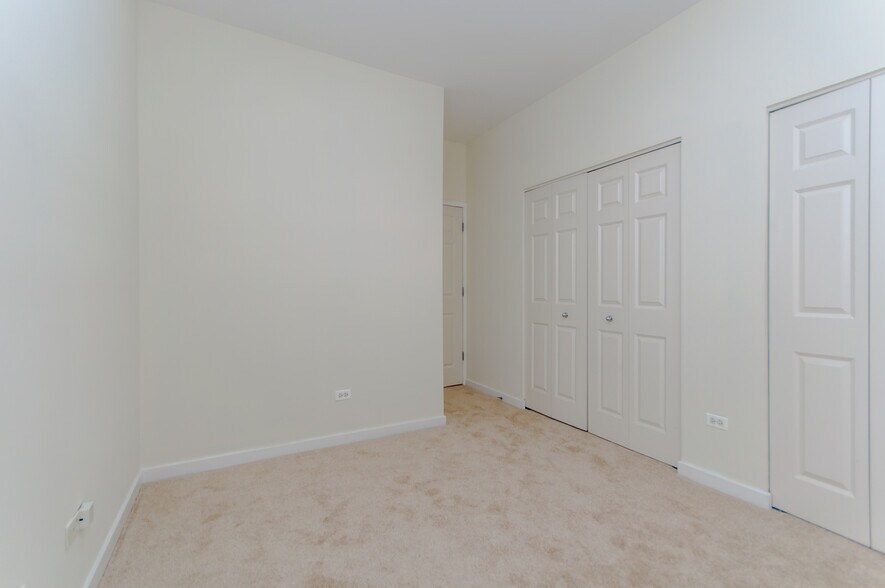 Building Photo - 1344 W Grenshaw St