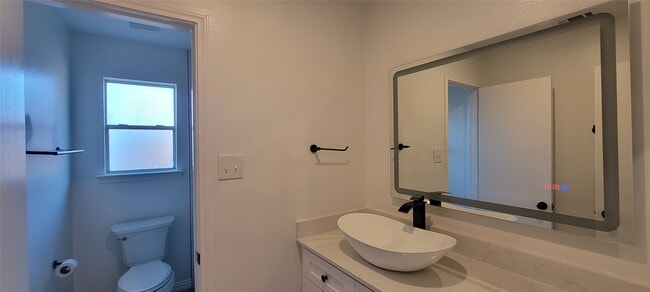 Building Photo - 4427 Eaglewood Trail Dr