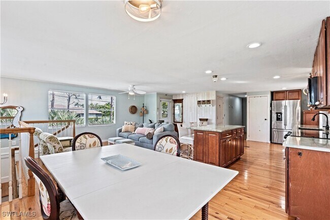 Building Photo - 12861 Iona Rd