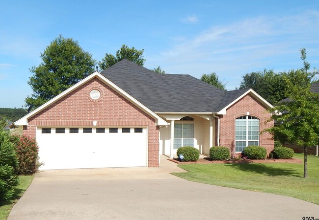 Building Photo - 16554 Beauregard Dr